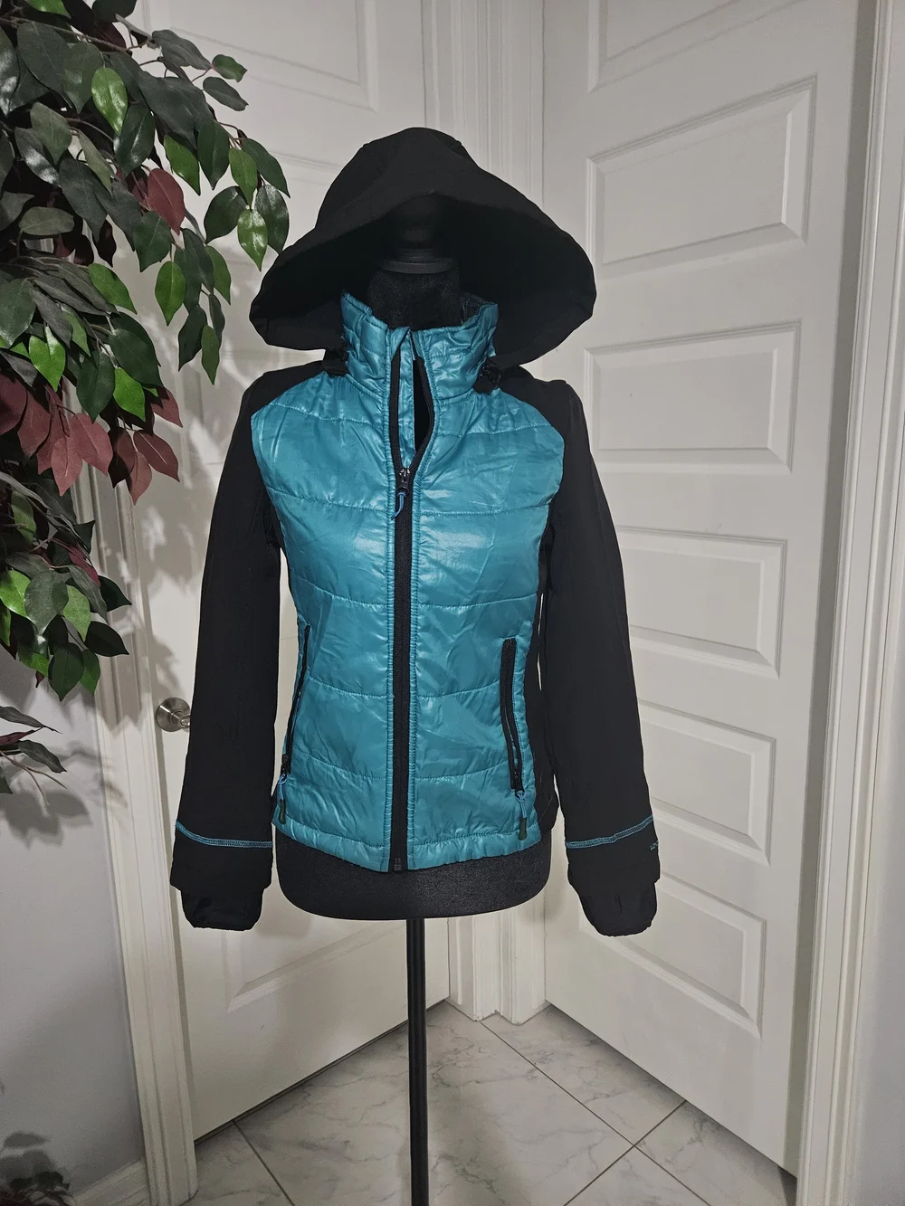 London Fog Teal Front with Black Hooded Puffer Jacket